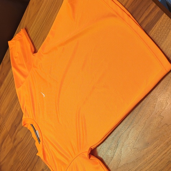 Nike 2000s polyester shirt, size S, colour orange - Picture 5 of 12